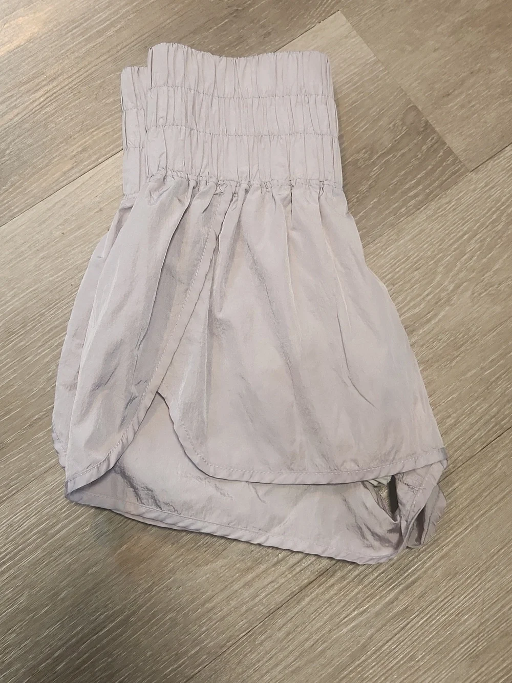 Free People Smocked Waist Lavender Women’s Shorts - Picture 4 of 4